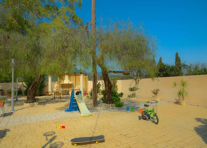 Santalas Villa