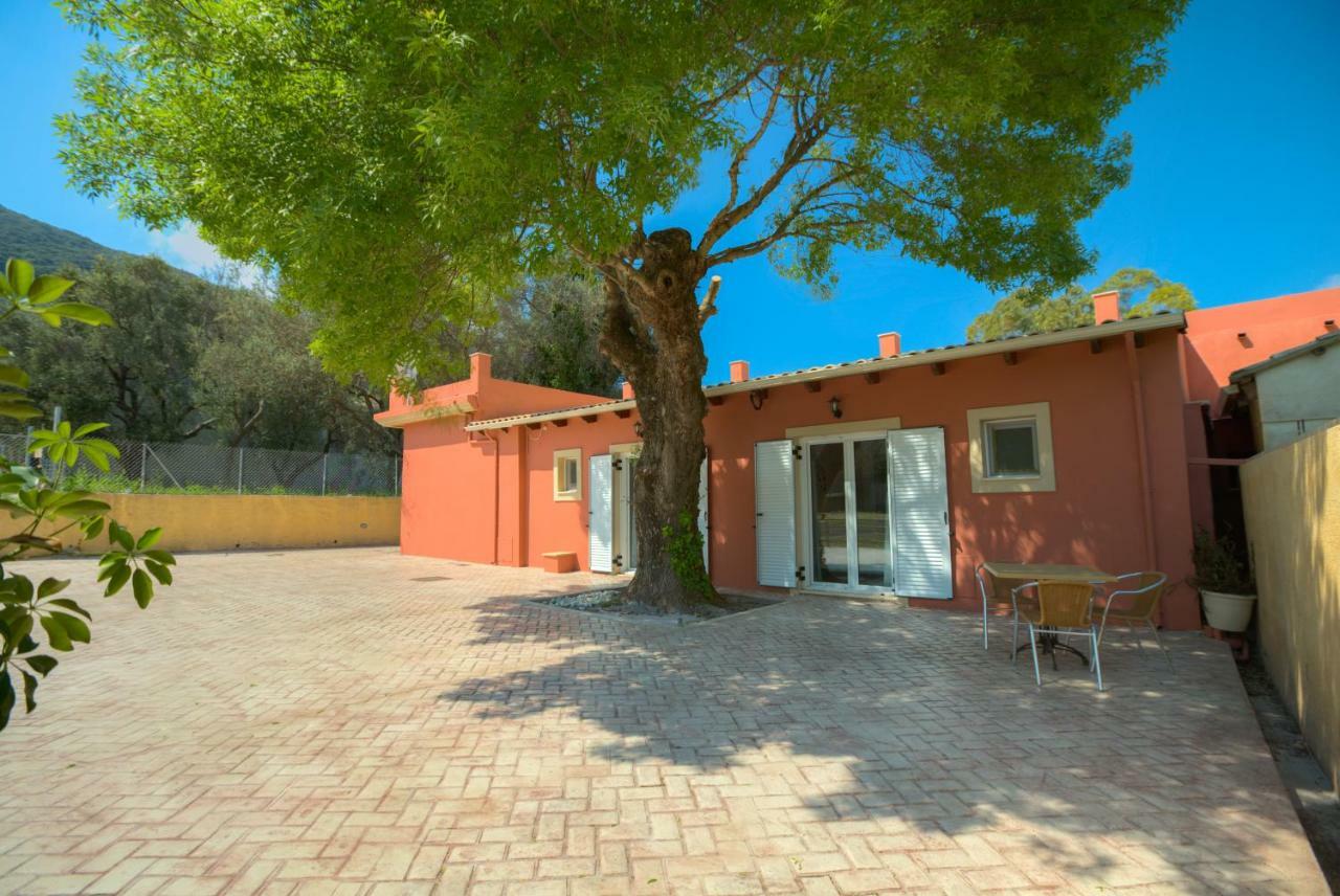 Villa Santalas Agios Matthaios (Corfu)