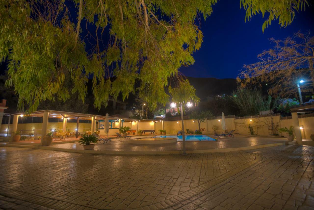 Santalas Villa